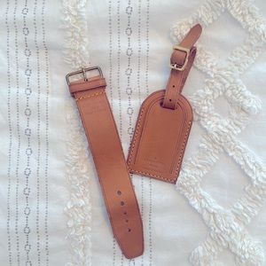 Authentic Louis Vuitton Large Luggage Tag & Poignet Set